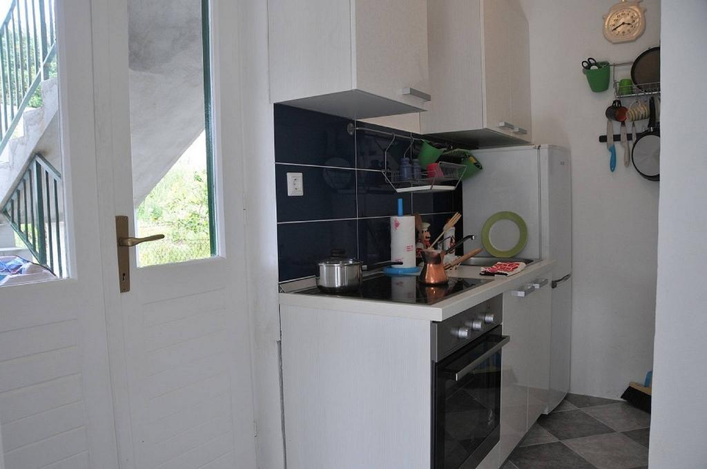 Apartment Стоморска Екстериор снимка